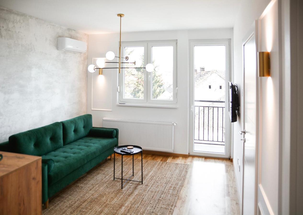 Crown Apartment Суботица Экстерьер фото